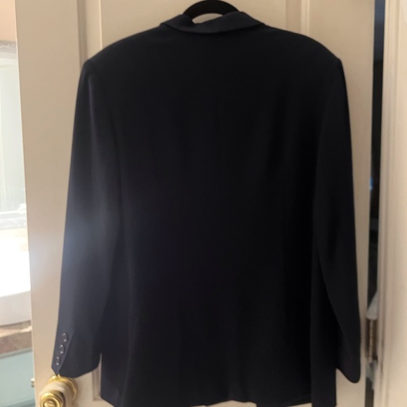 Dark blue Garfield and Marks blazer - Picture 2 of 5